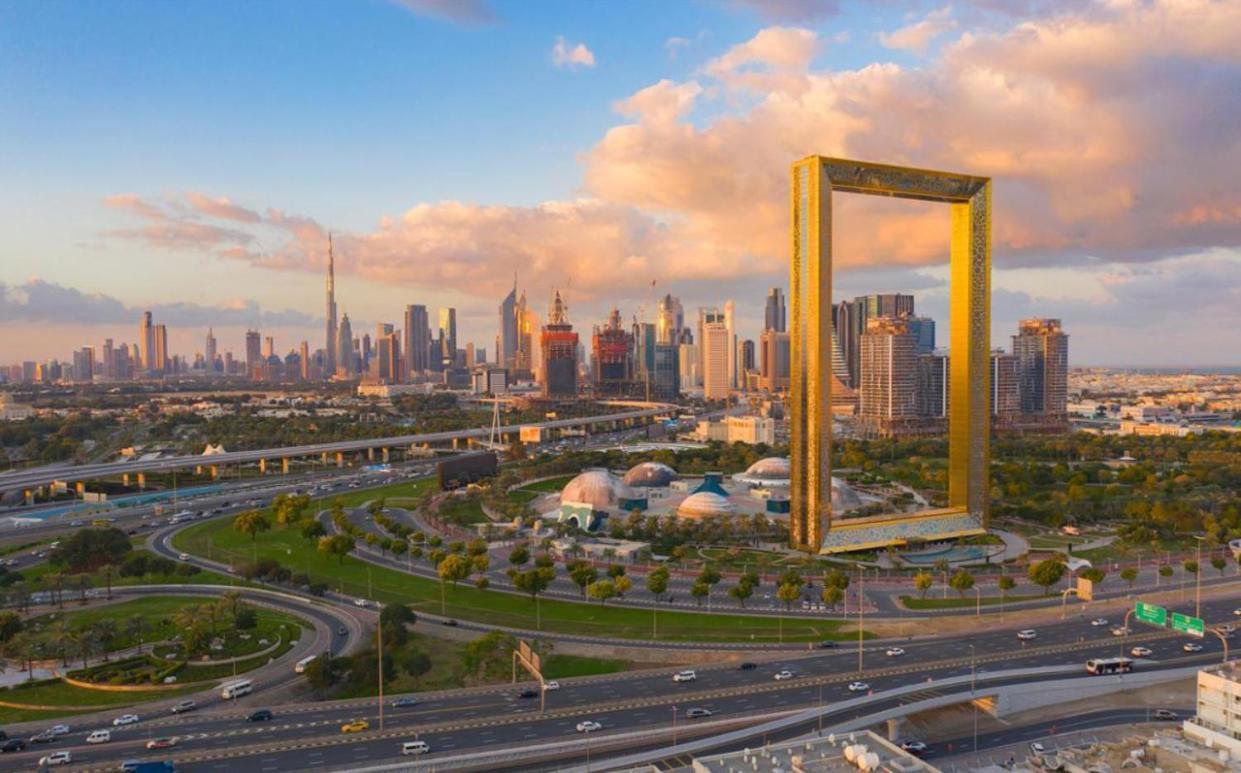 Dxb Hostel Near Adcb Metro Station Dubai Bagian luar foto